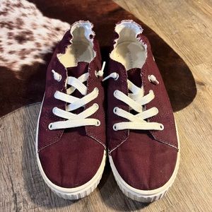 Madden Girl Marisa Sneaker, Size 8